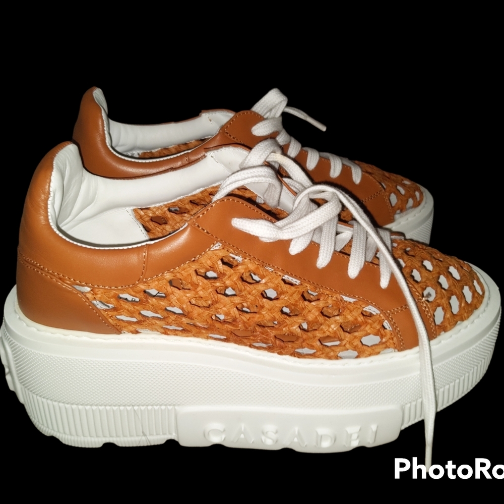 NEVER WORN Casadei platform sneakers